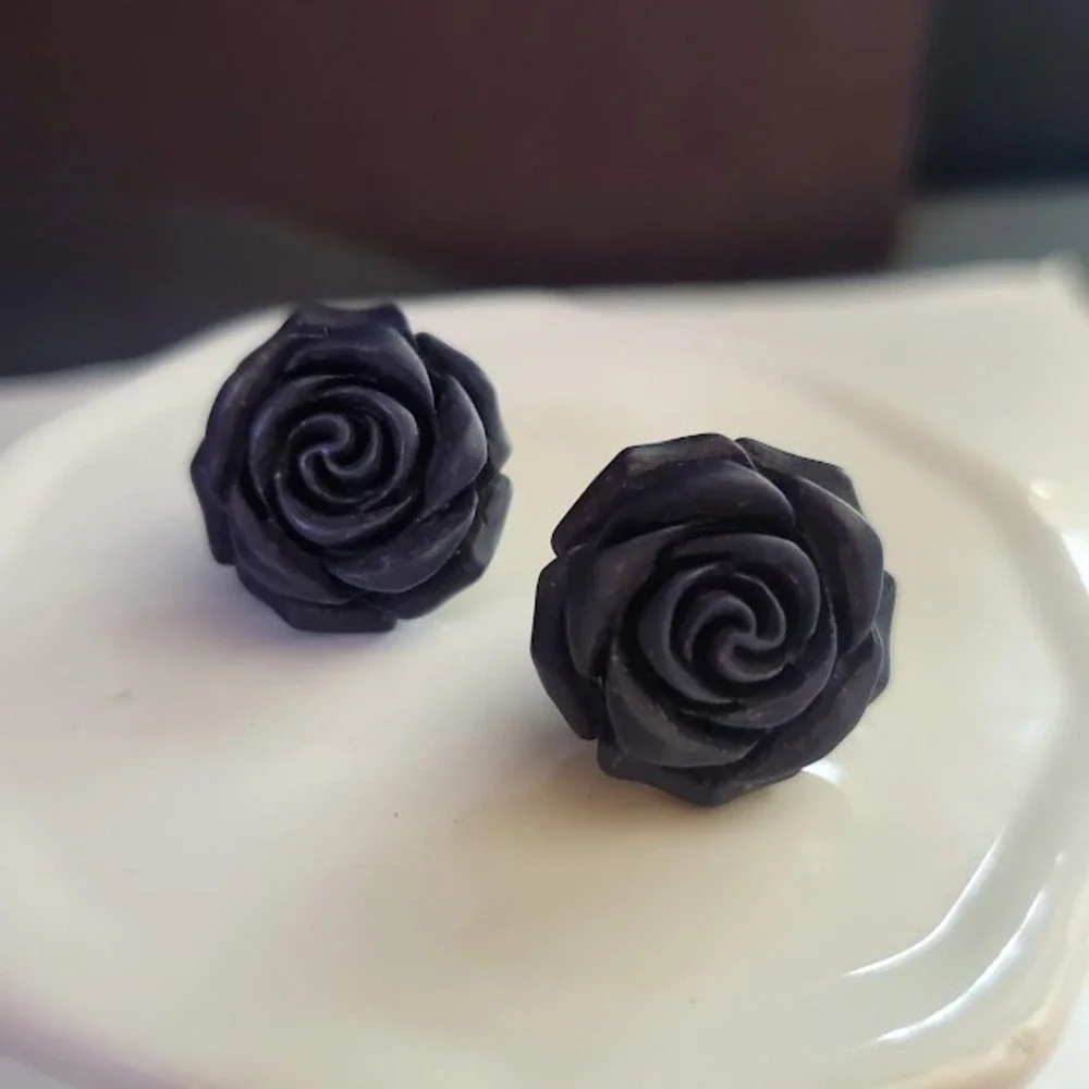 Kate Spade Black Rose Stud Earrings Matte Resin Floral Witchy Goth Dark Romantic